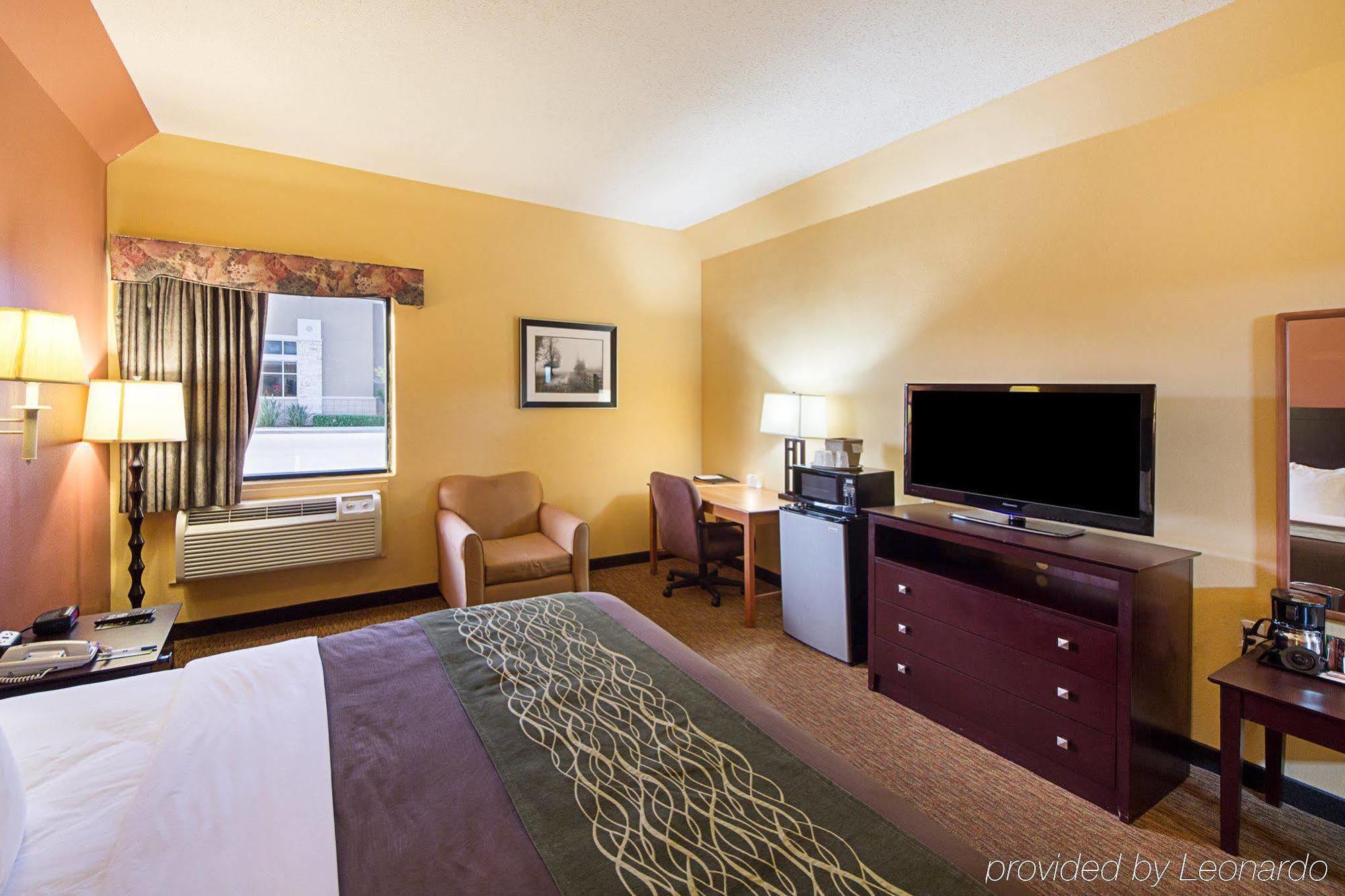 Comfort Inn Near Medical Center Mission Bagian luar foto