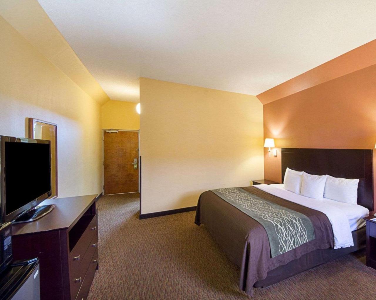 Comfort Inn Near Medical Center Mission Bagian luar foto