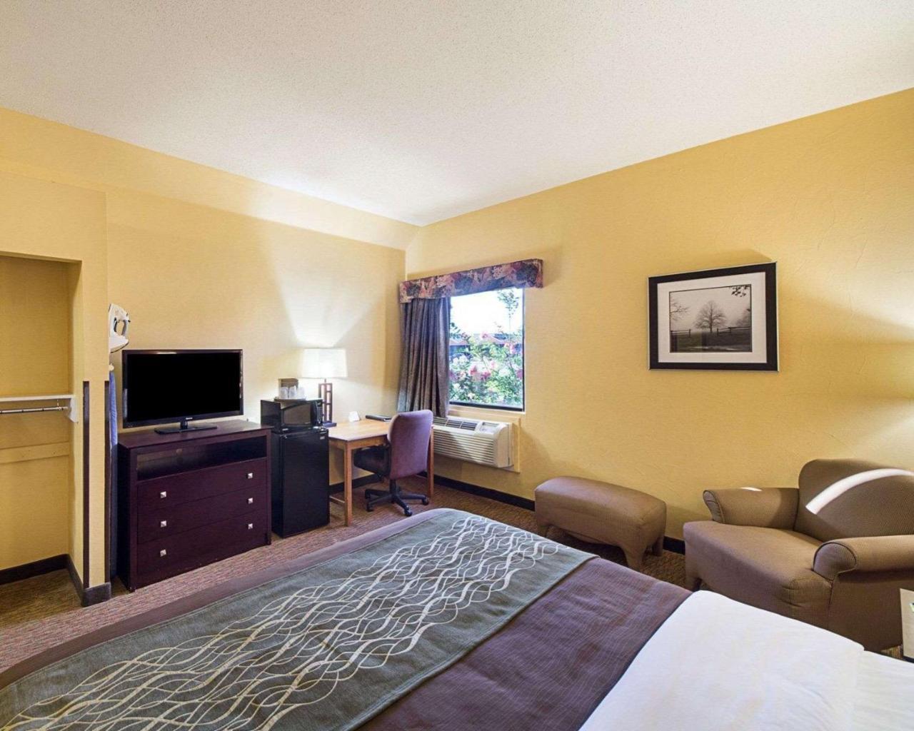 Comfort Inn Near Medical Center Mission Bagian luar foto